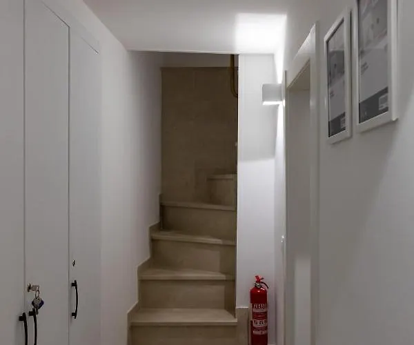 Guest house & Palmotta 2*